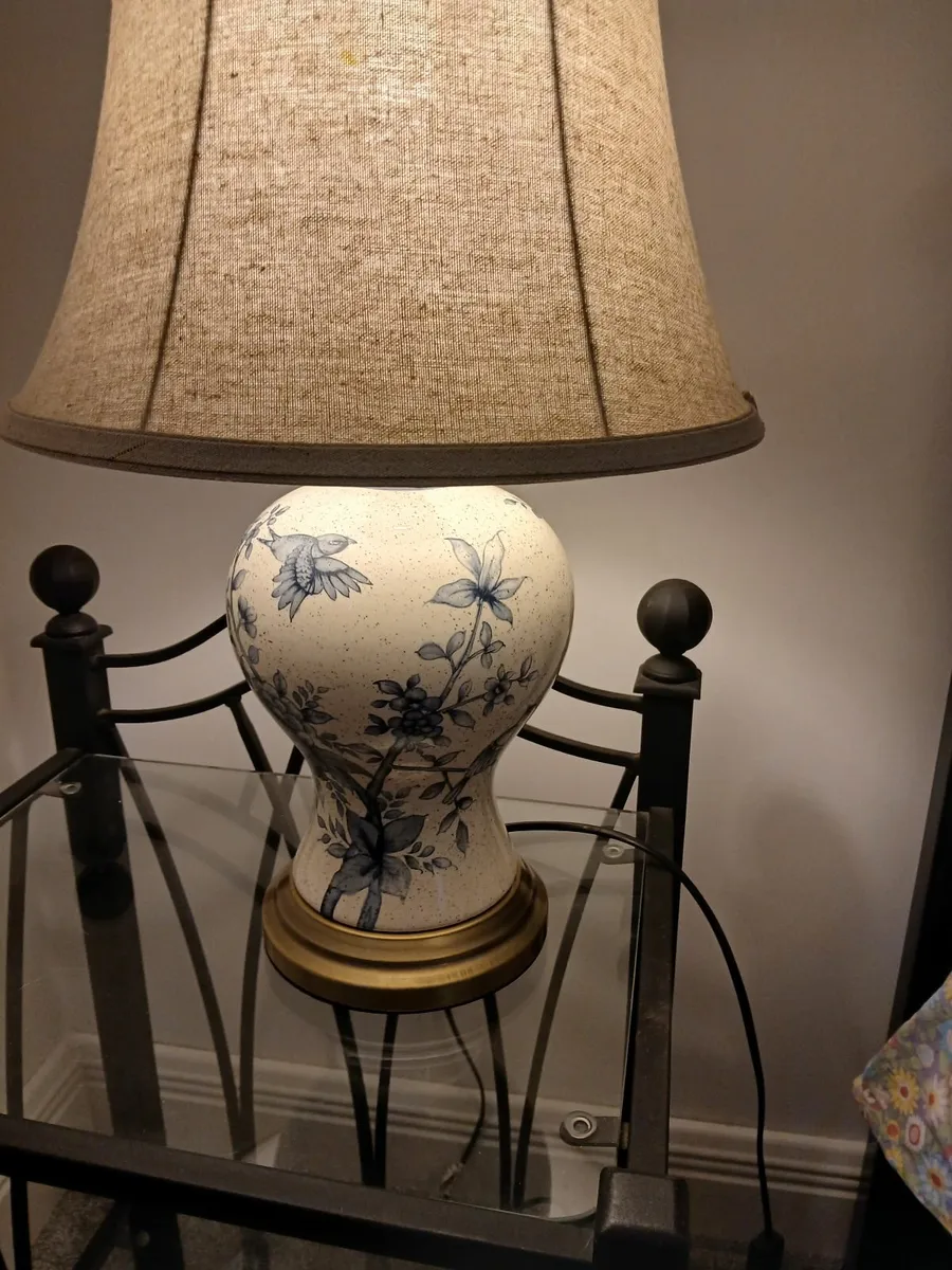 Ceramic Table Lamp - Image 3