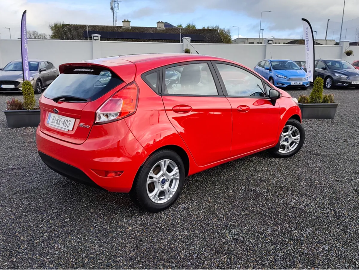Ford Fiesta €35 P/W ZETEC 1.0 65PS M5 4DR MCA - Image 2