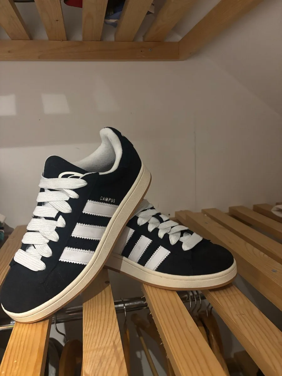 Adidas campus shoes - Image 1