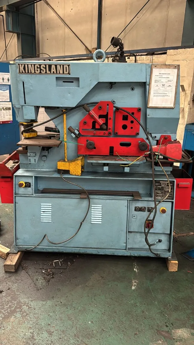 Kingsland Metal worker - Image 1