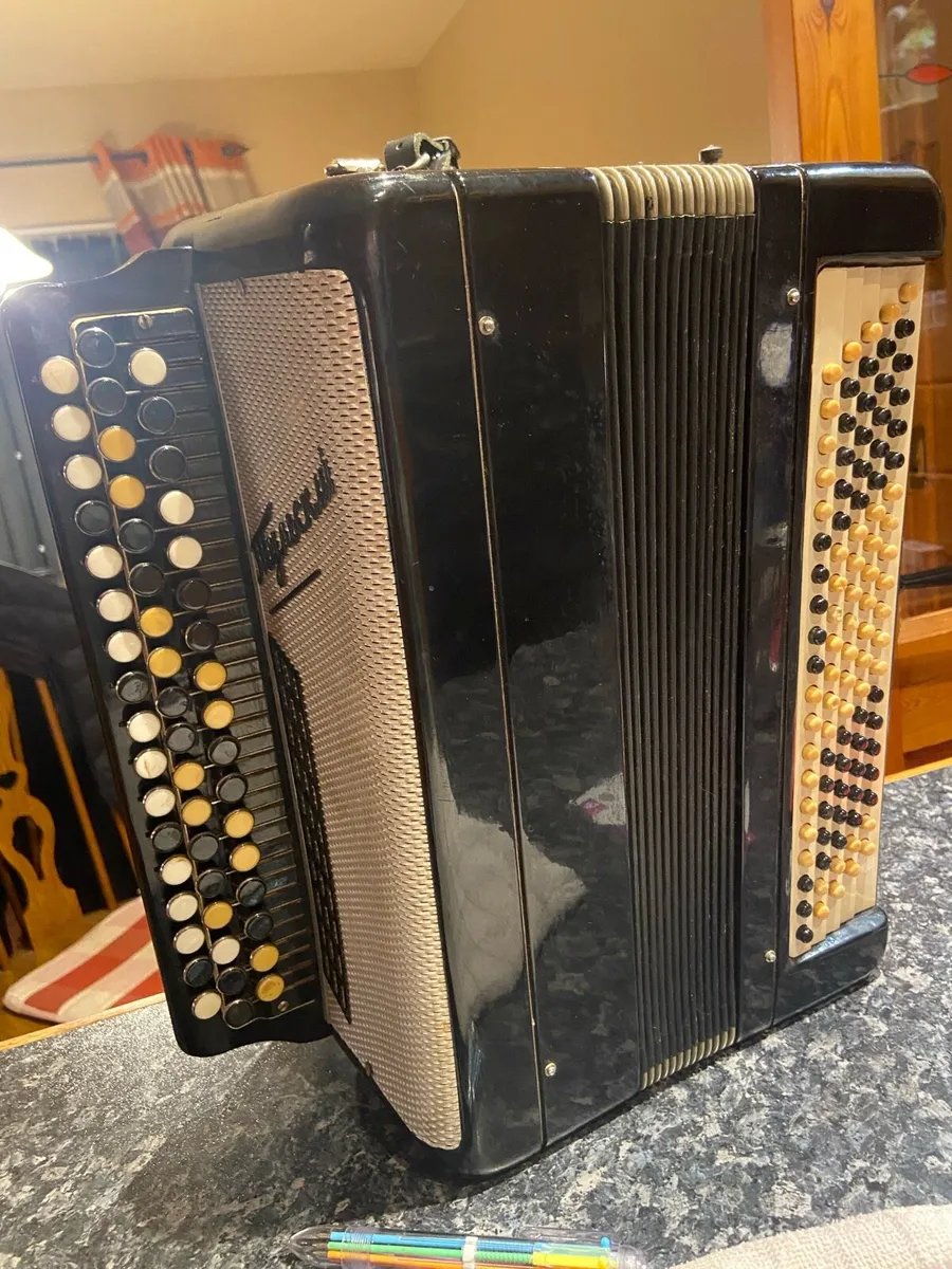 Button Key Accordian - Image 1