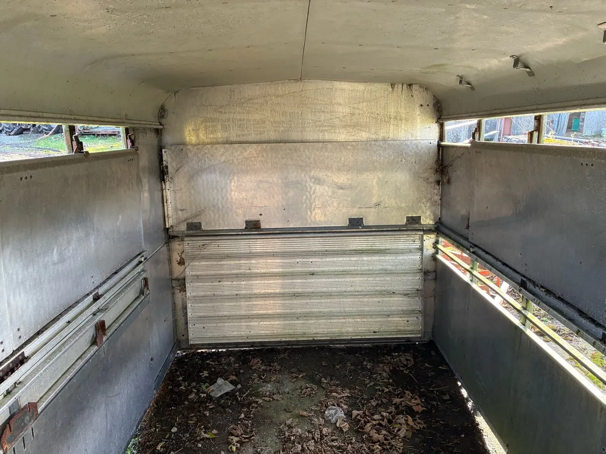 Ifor Williams demount, yard items - Image 2