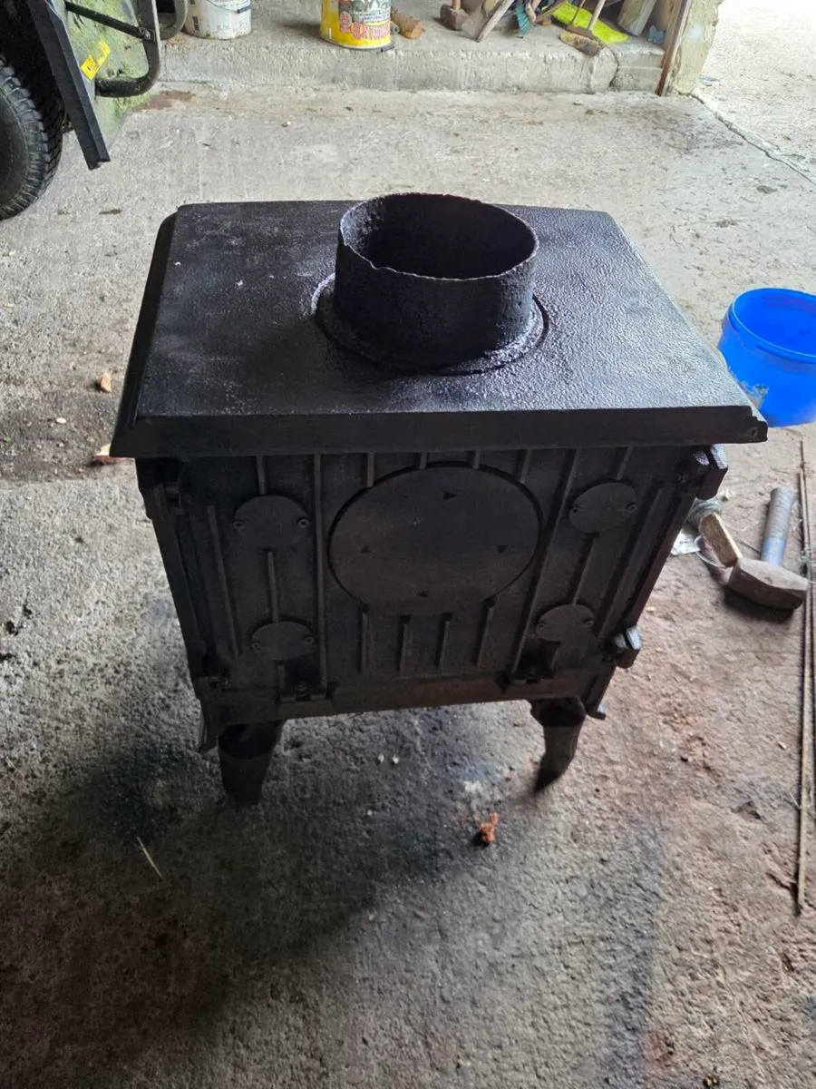 Heating Stove - Image 3