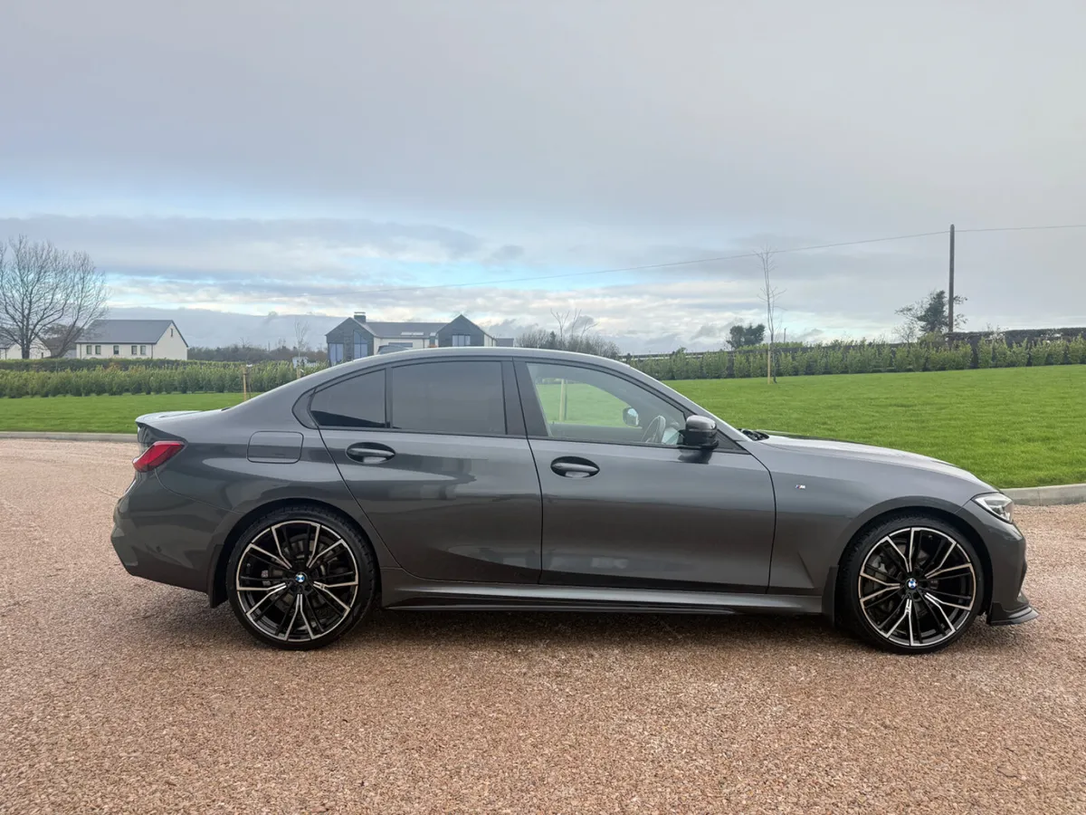 202 BMW 330E M-SPORT - Image 4