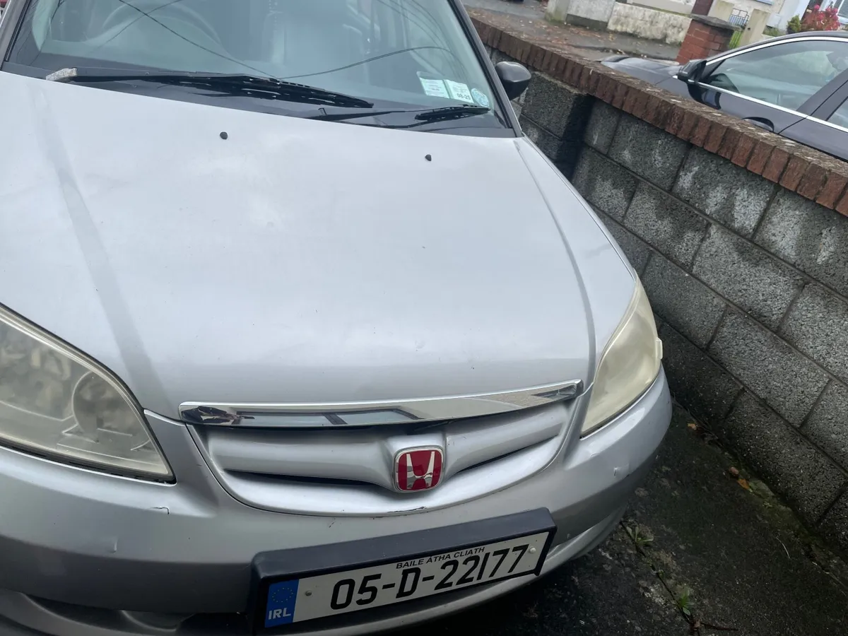 Honda Civic 2005 - Image 1