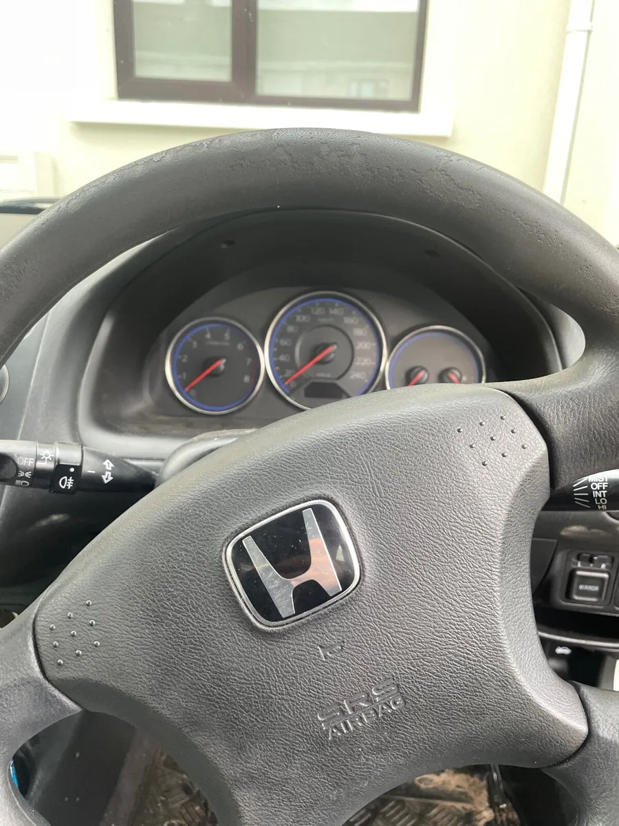 Honda Civic 2005 - Image 4