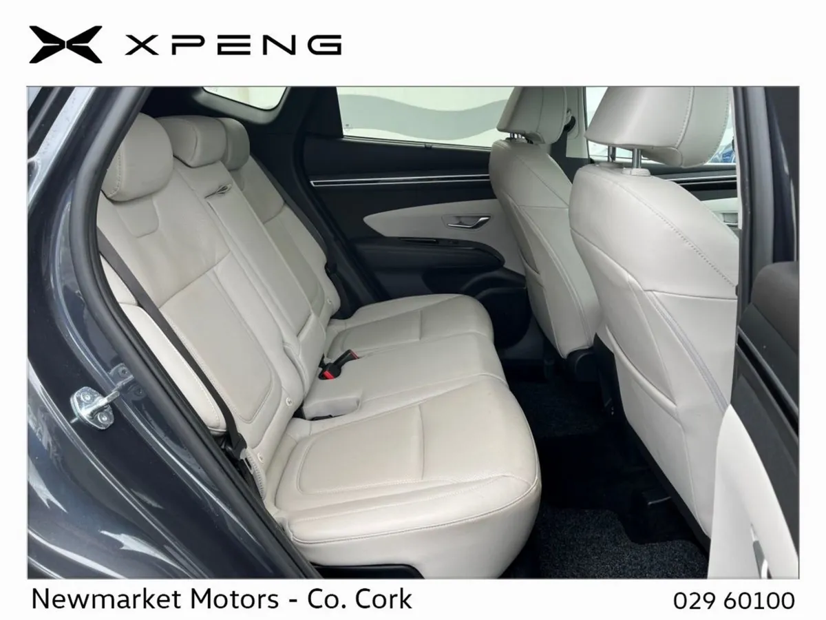 Hyundai Tucson Executive Plus TWO Wheel Drive 1.7 - Image 3