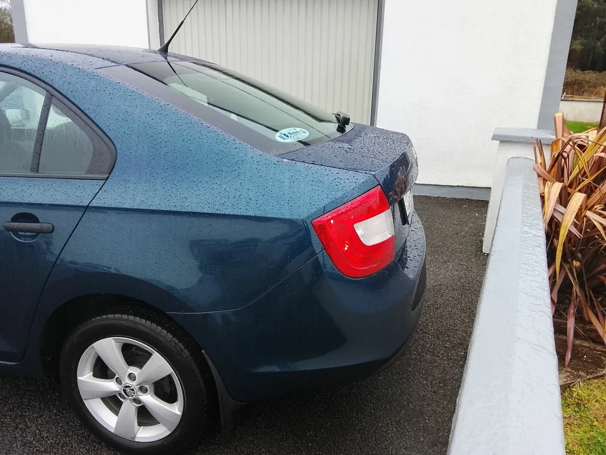 132 Skoda Rapid, 108k Km, 1.2petrol. - Image 2