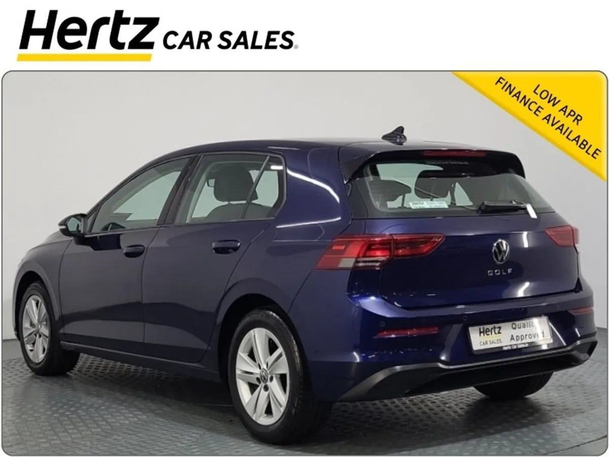 Volkswagen Golf Life 110HP 1.0 TSI Petrol Manual - Image 4