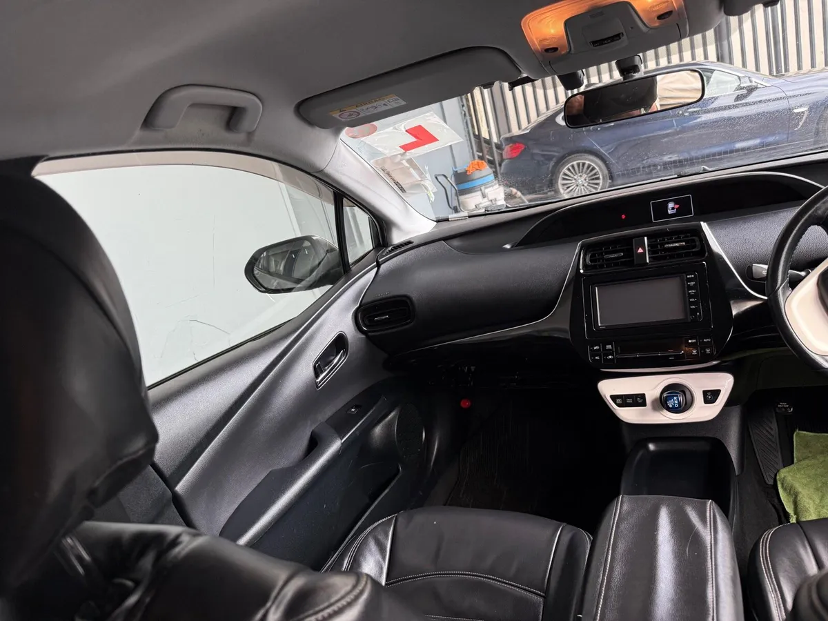 Toyota Prius Hybrid 1.8 Ltr - Image 4