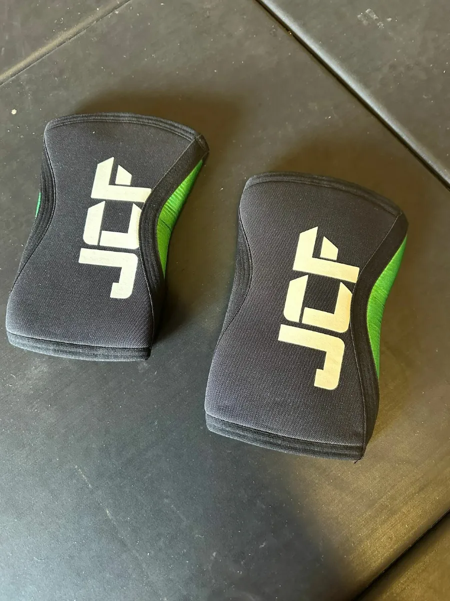 Mark Bell GANGSTA wrist wraps + FREE Knee Sleeves - Image 2