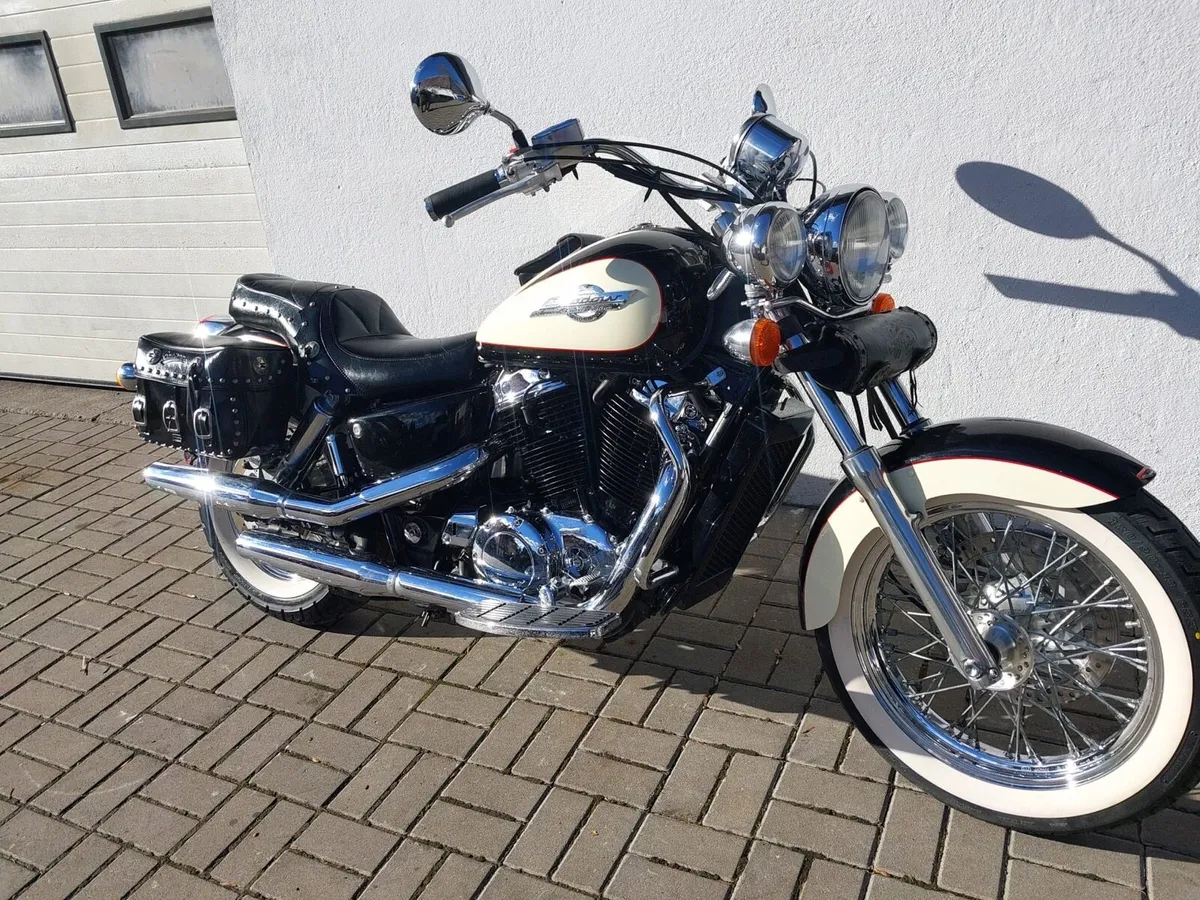 Honda vt1100 - 8986 miles , intruder 1400cc - Image 1