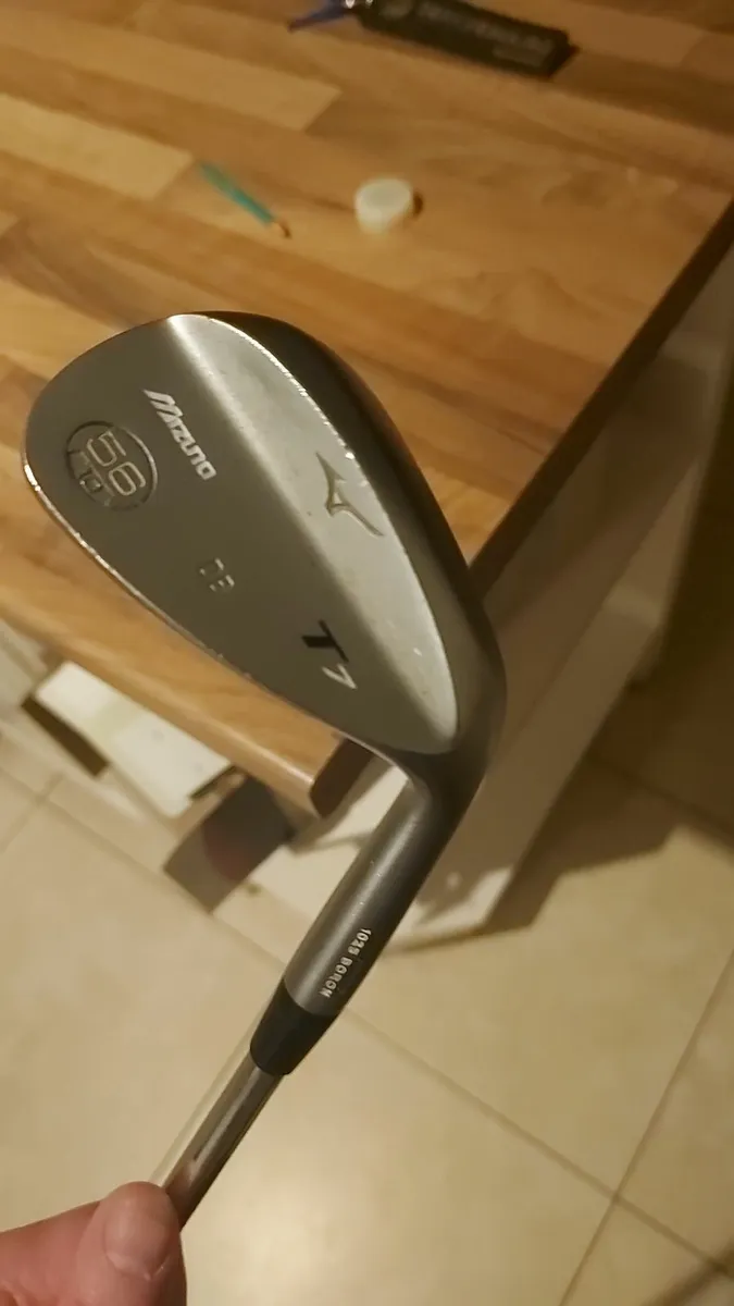 Mizuno wedge - Image 1