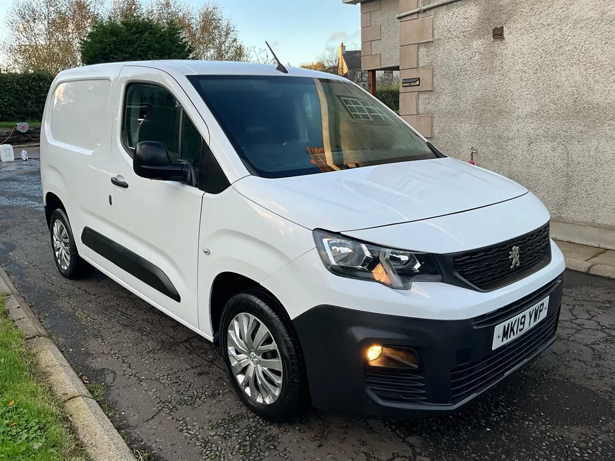 March 2019 Peugeot Partner 1.6 Professional - Image 1