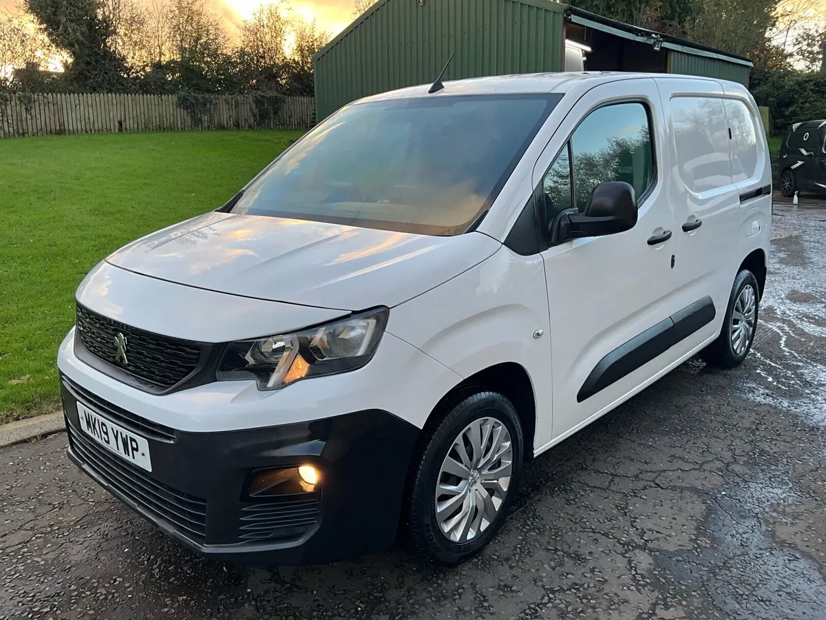 March 2019 Peugeot Partner 1.6 Professional - Image 2