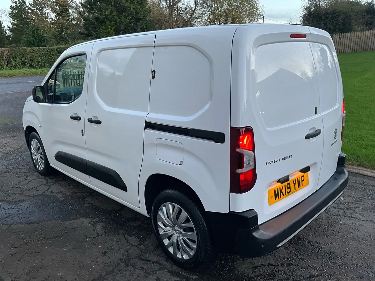 March 2019 Peugeot Partner 1.6 Professional - Image 3