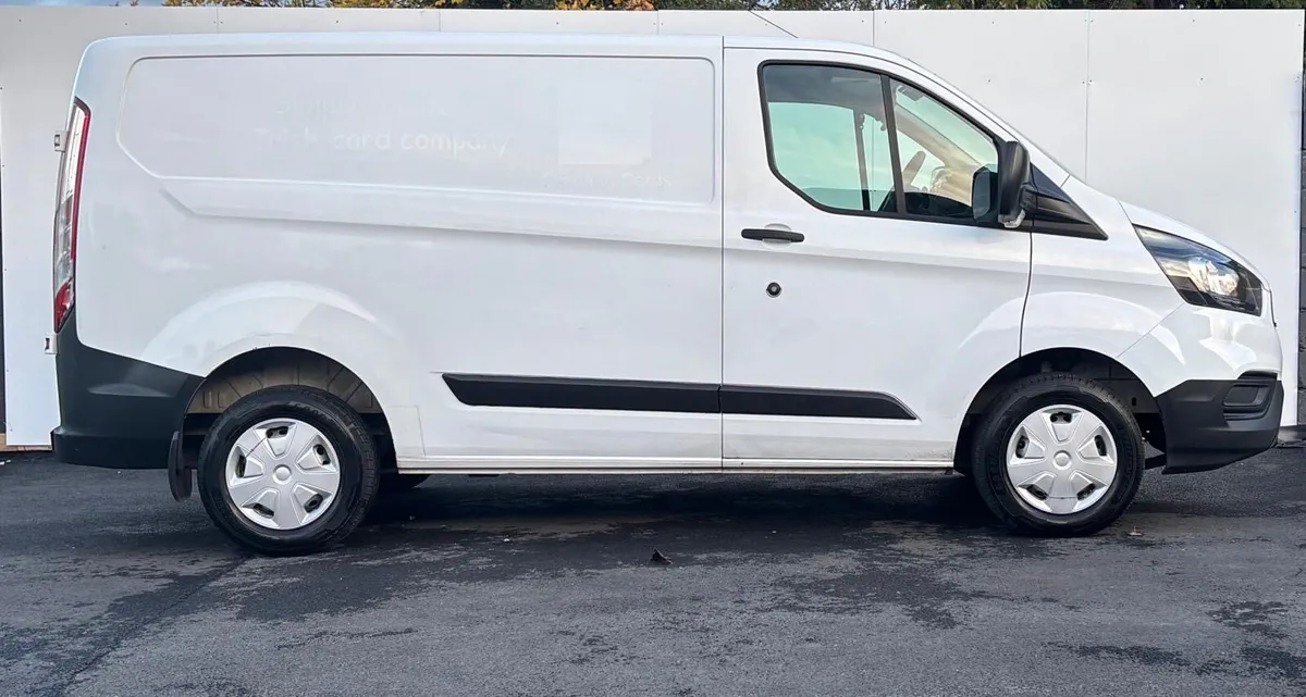 FORD TRANSIT CUSTOM - Image 3