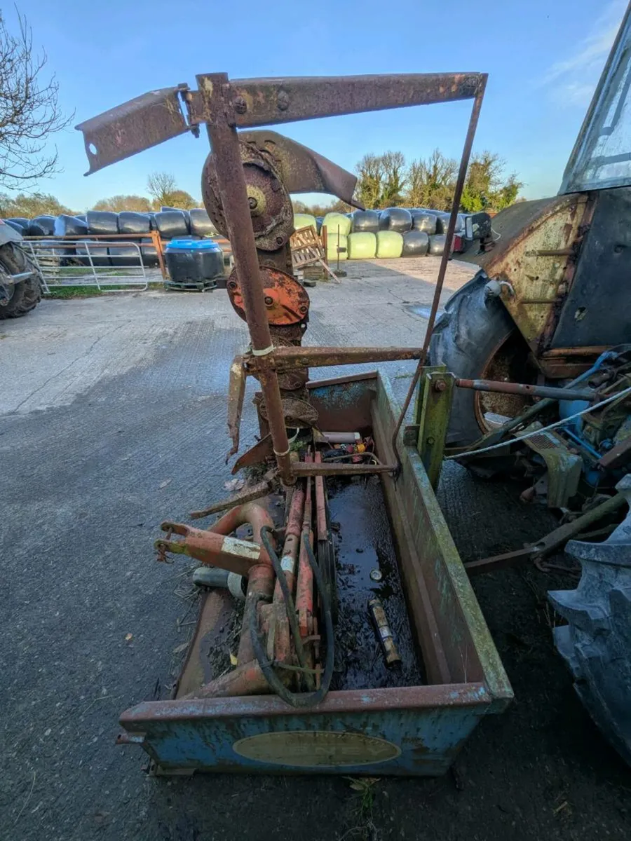 Kuhn 5ft 6" mower for parts - Image 3
