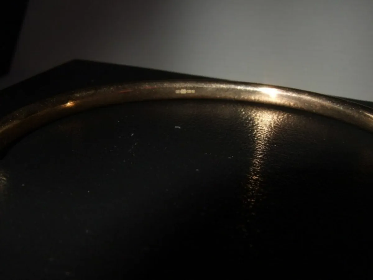 Vintage Hallmarked 9ct Gold Knot Bangle - Image 3