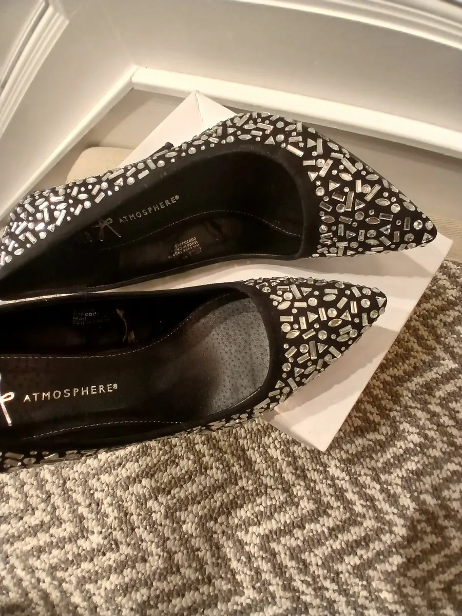 Ladies shoes - Image 1