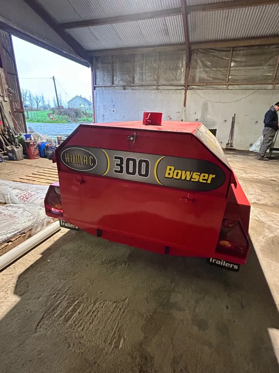 Fuel Bowser - Image 2