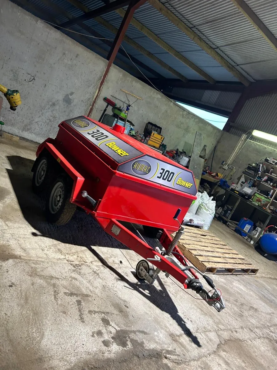 Fuel Bowser - Image 3