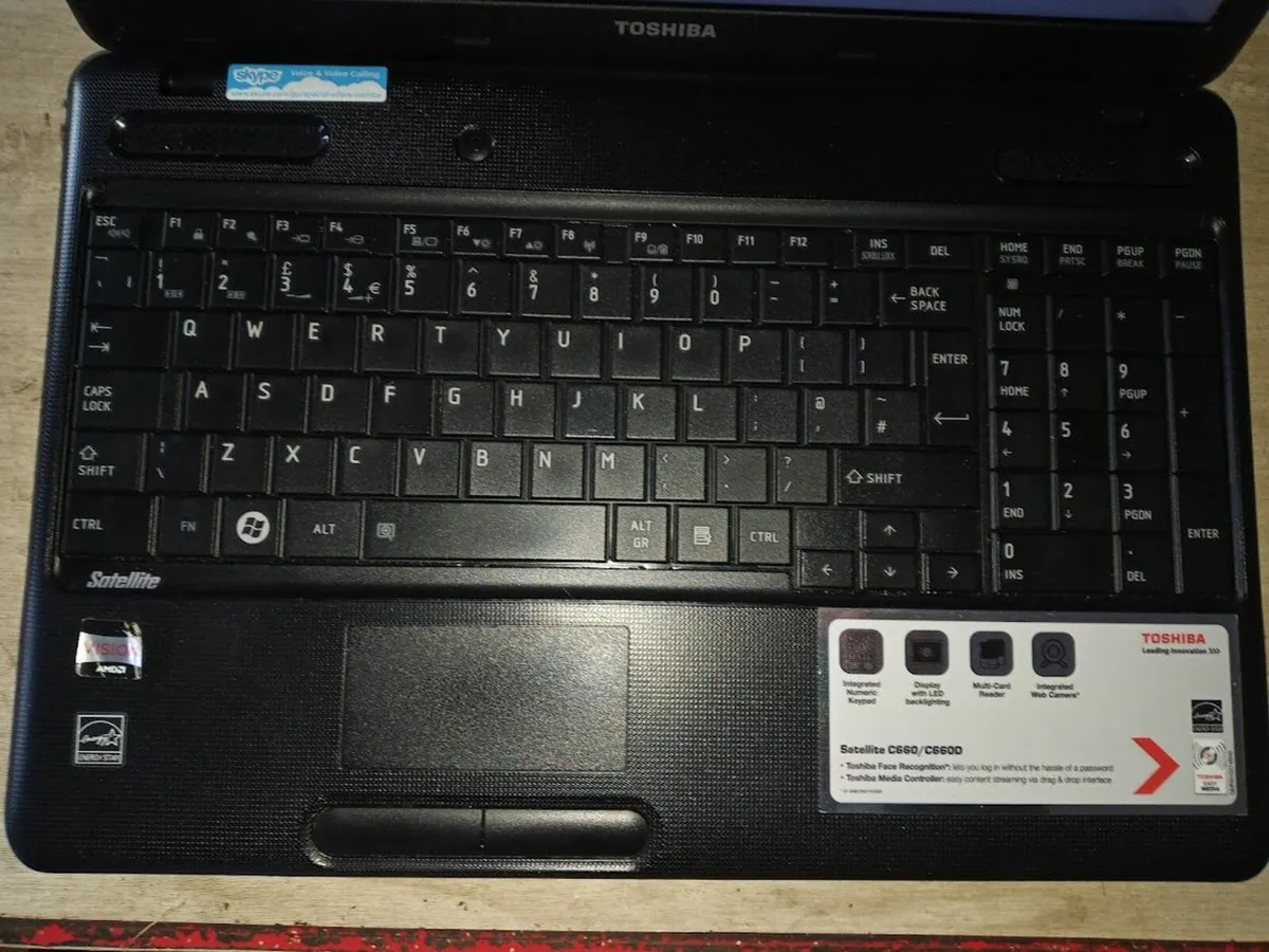 Toshiba laptop - Image 1