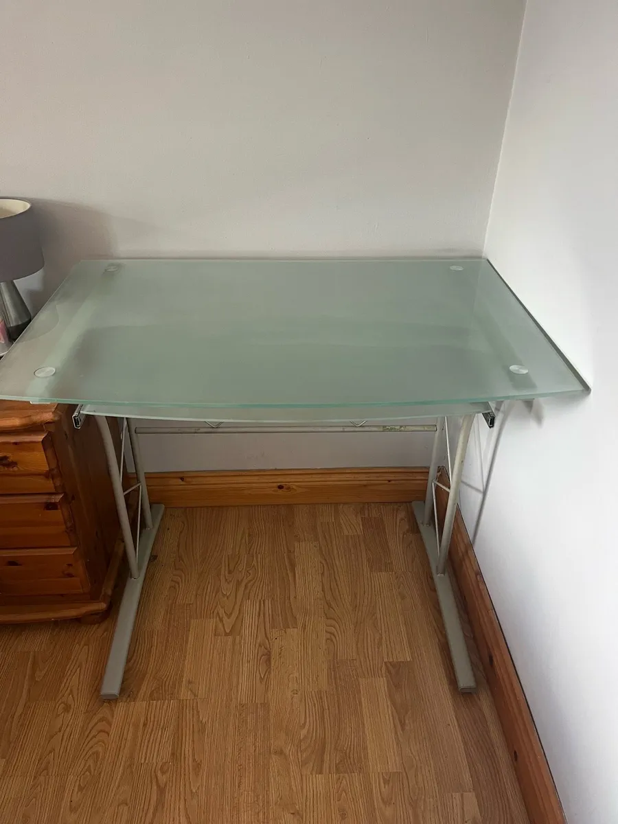 Computer Desk - Image 2