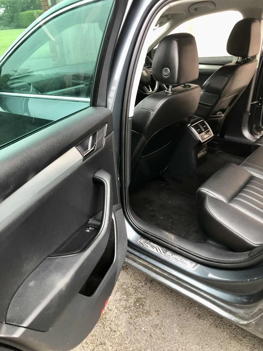 Skoda superb - Image 3