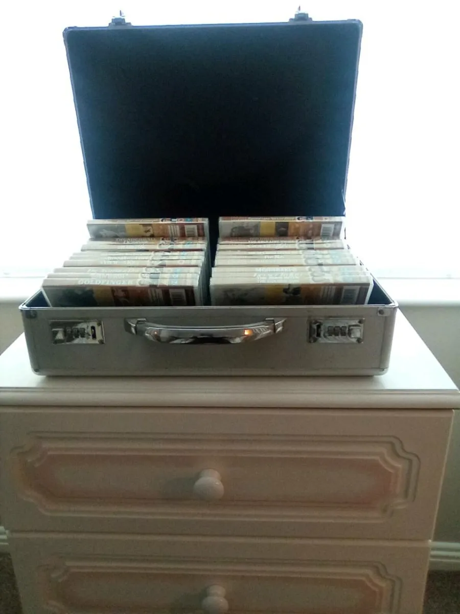 JAMES. BOND. D.V.D.   COLLECTION.  IN.   CASE - Image 1