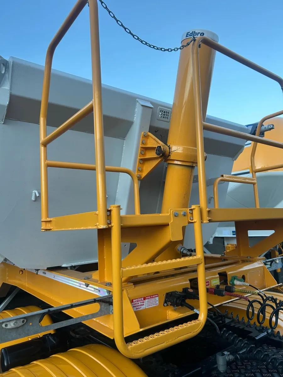 Robinson Aggregates Trailee - Image 2