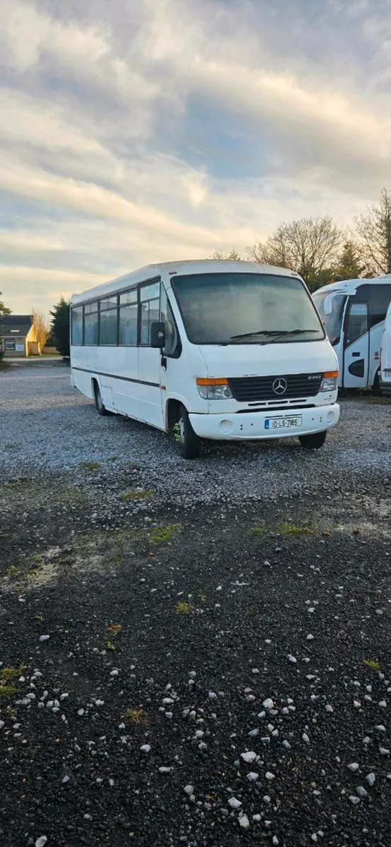 Mercedes Vario - Image 3