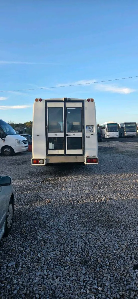 Mercedes Vario - Image 4