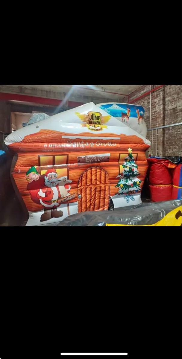 Airquee Santa’s Grotto bouncy castle - Image 2