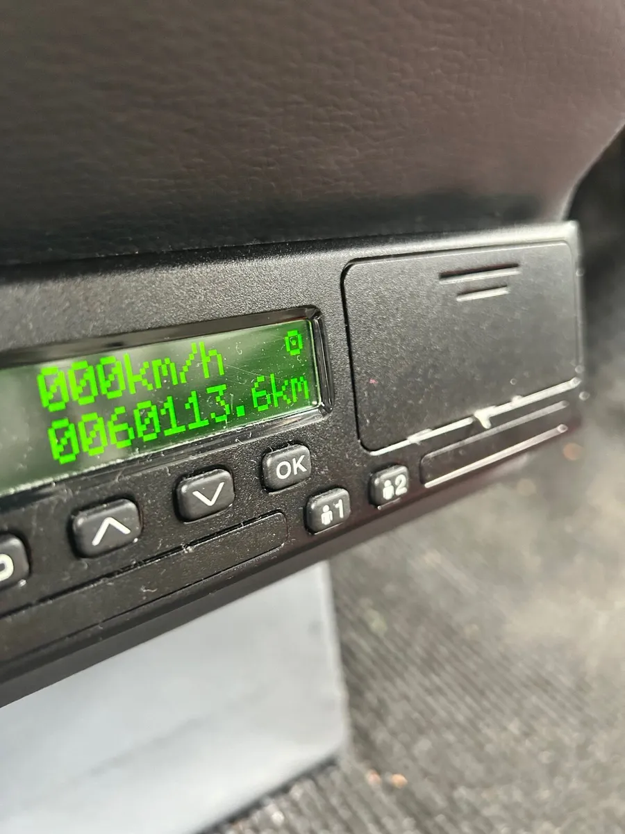 LDV luxury minibus V80 2022 - Image 2