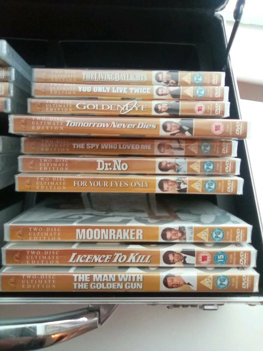 JAMES. BOND. D.V.D.   COLLECTION.  IN.   CASE - Image 3