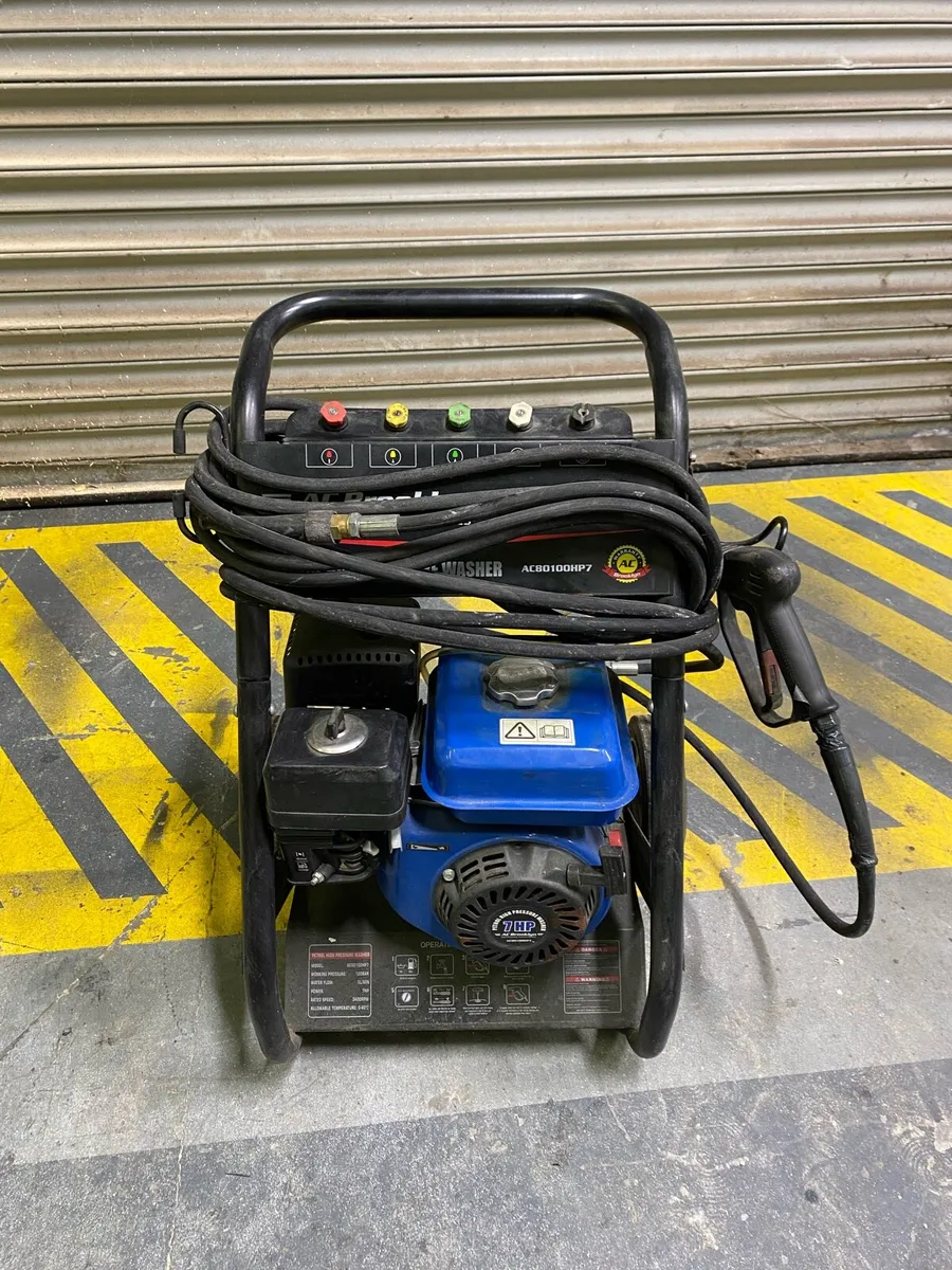Power washer - Image 1