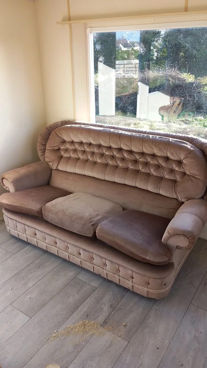 Sofa and Armchair €50 - Image 1