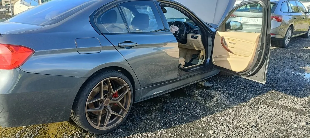 Bmw 335 x drive - Image 4