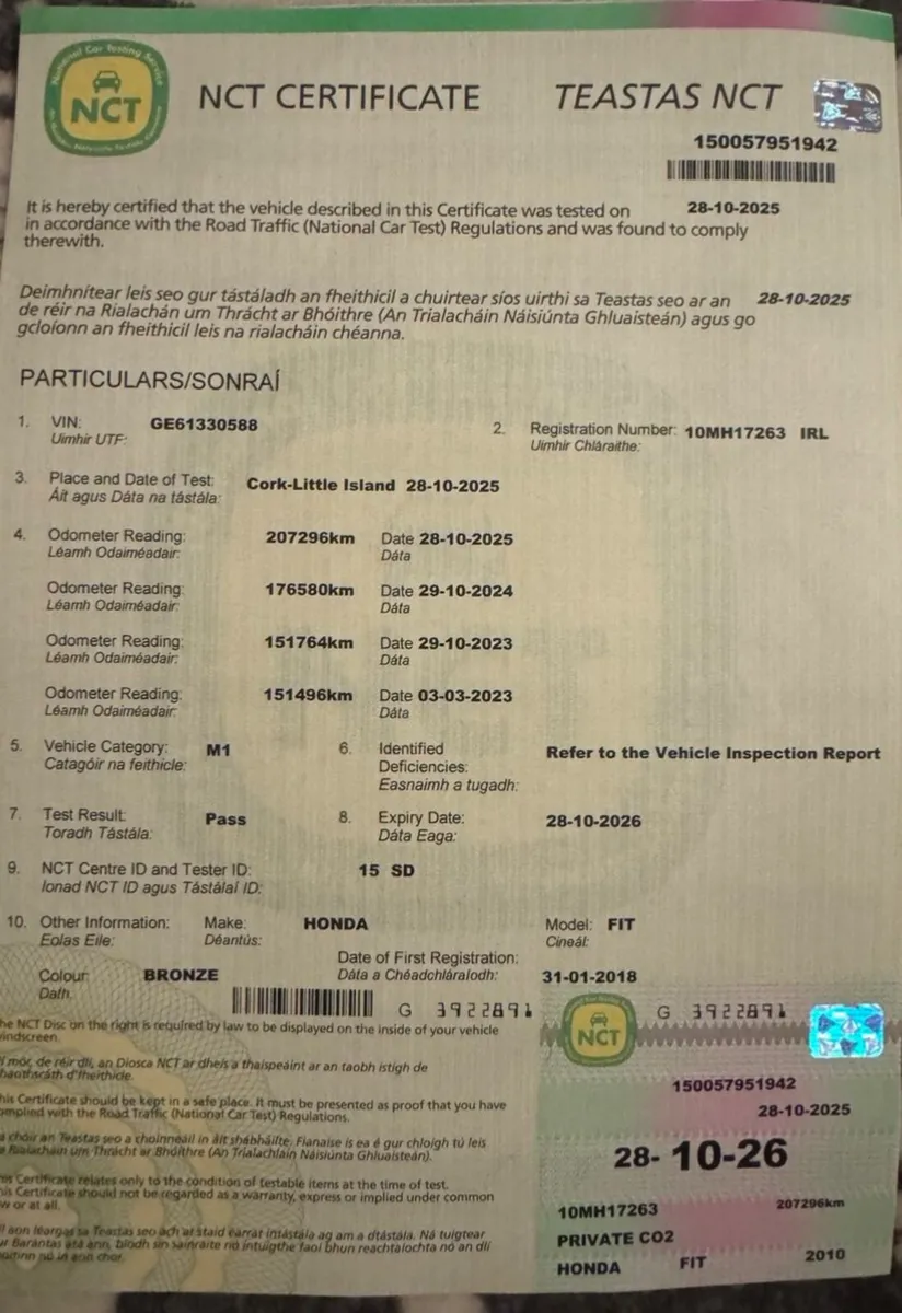 Honda Fit 2010 - Image 2