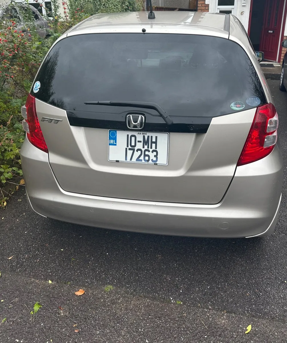 Honda Fit 2010 - Image 4