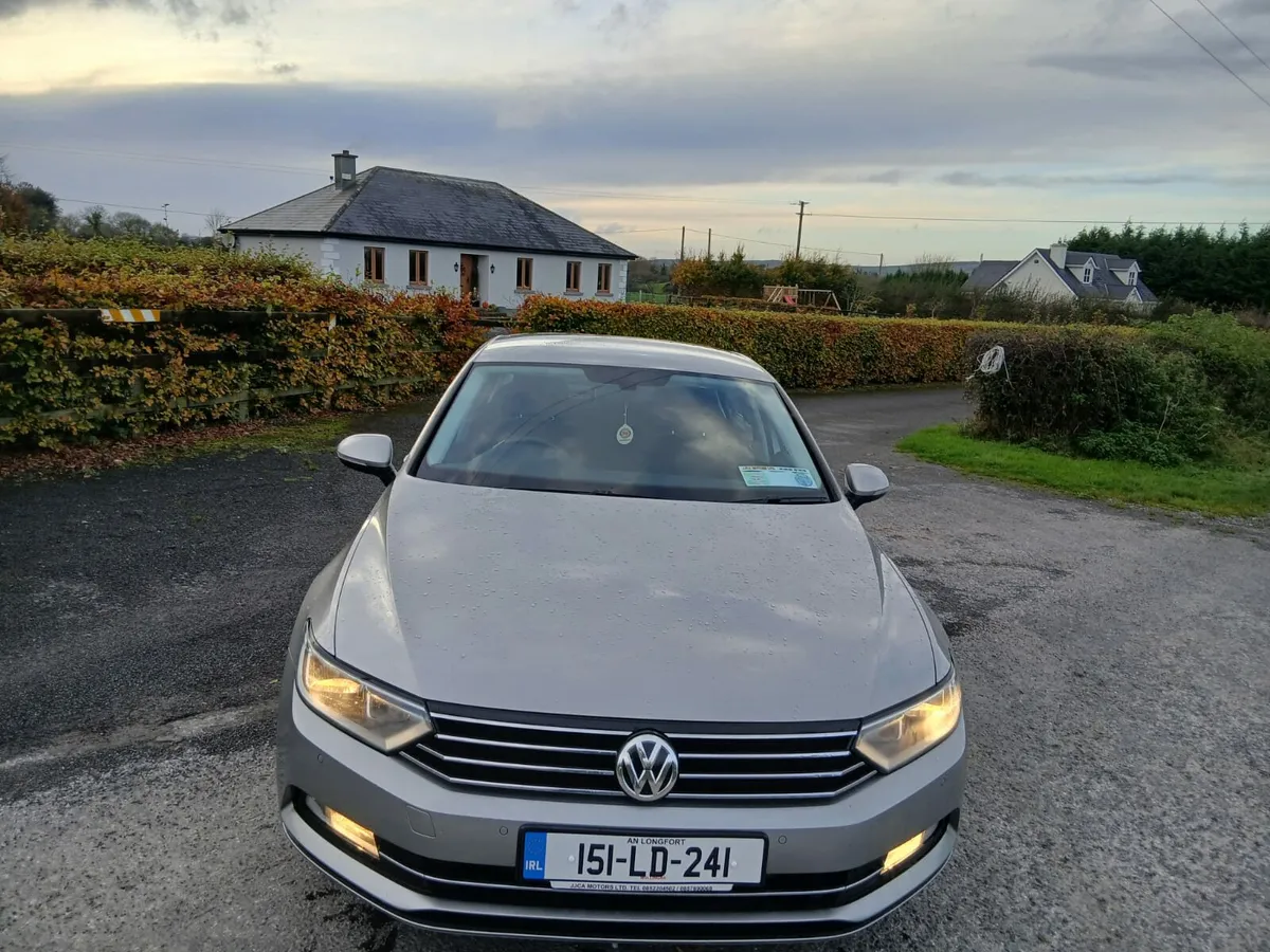 2015 volkswagen passat - Image 2