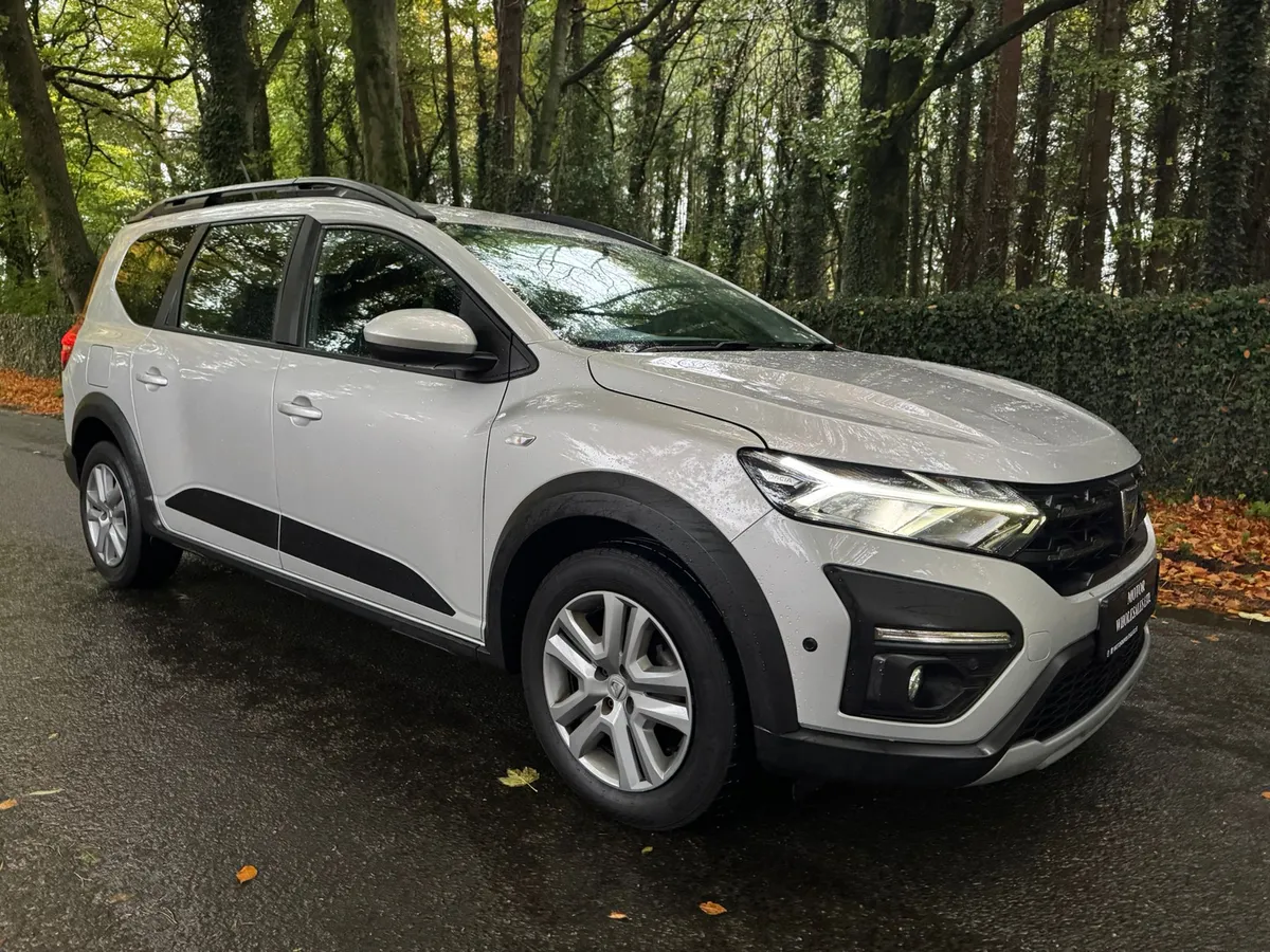 231 DACIA JOGGER TCE COMFORT 7 SEATER - Image 1