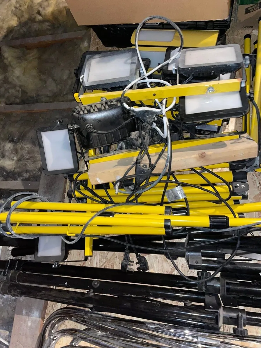 Work lights - Image 2