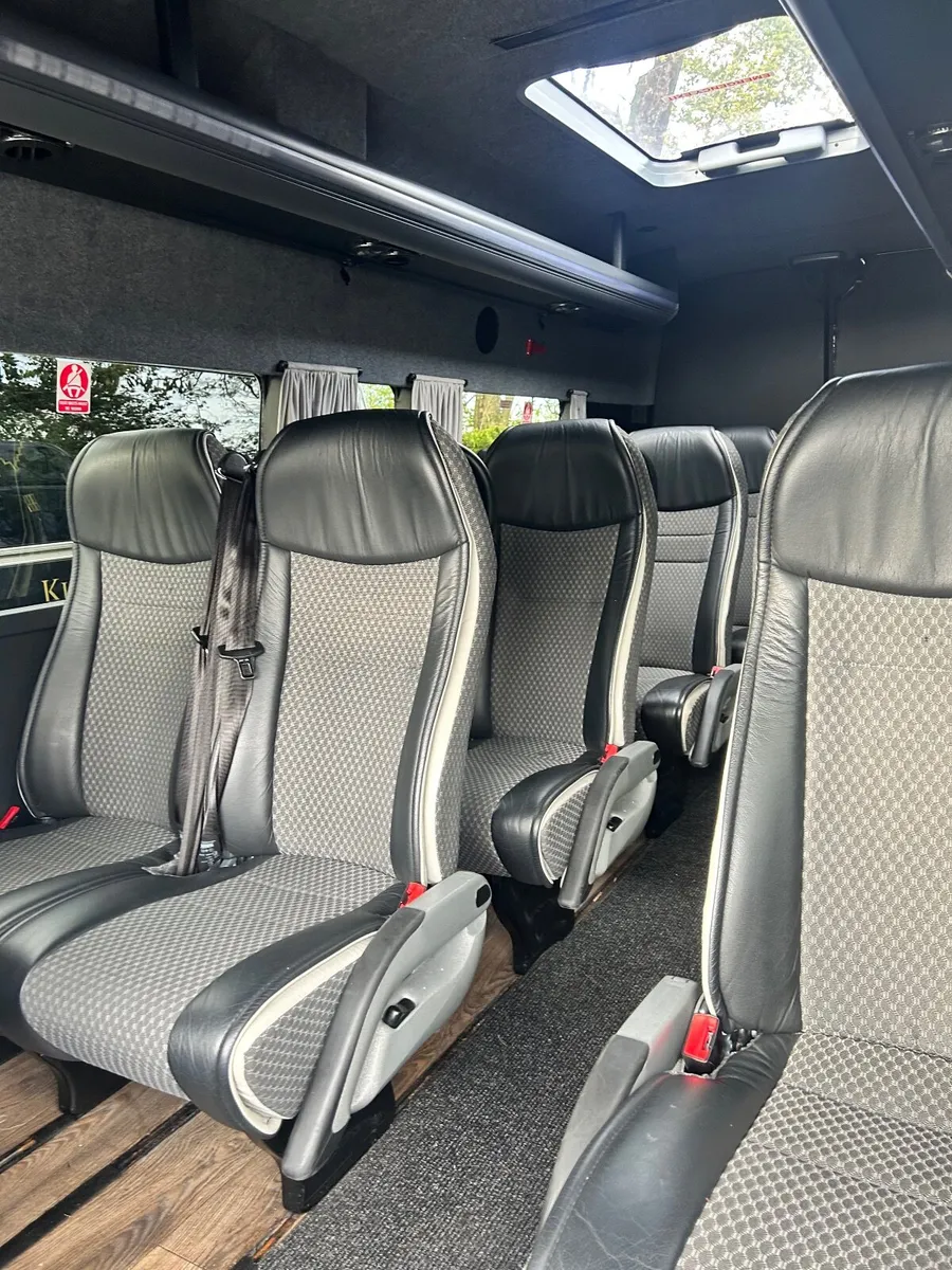 LDV luxury minibus V80 2022 - Image 4