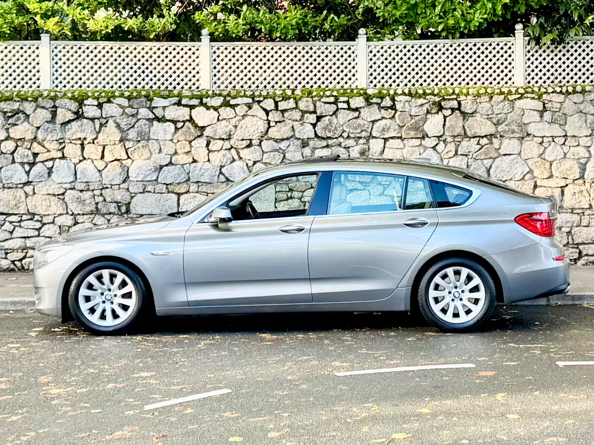 BMW 5-Series 2013!!! GT !!AUTO!! PANROOF!! - Image 4