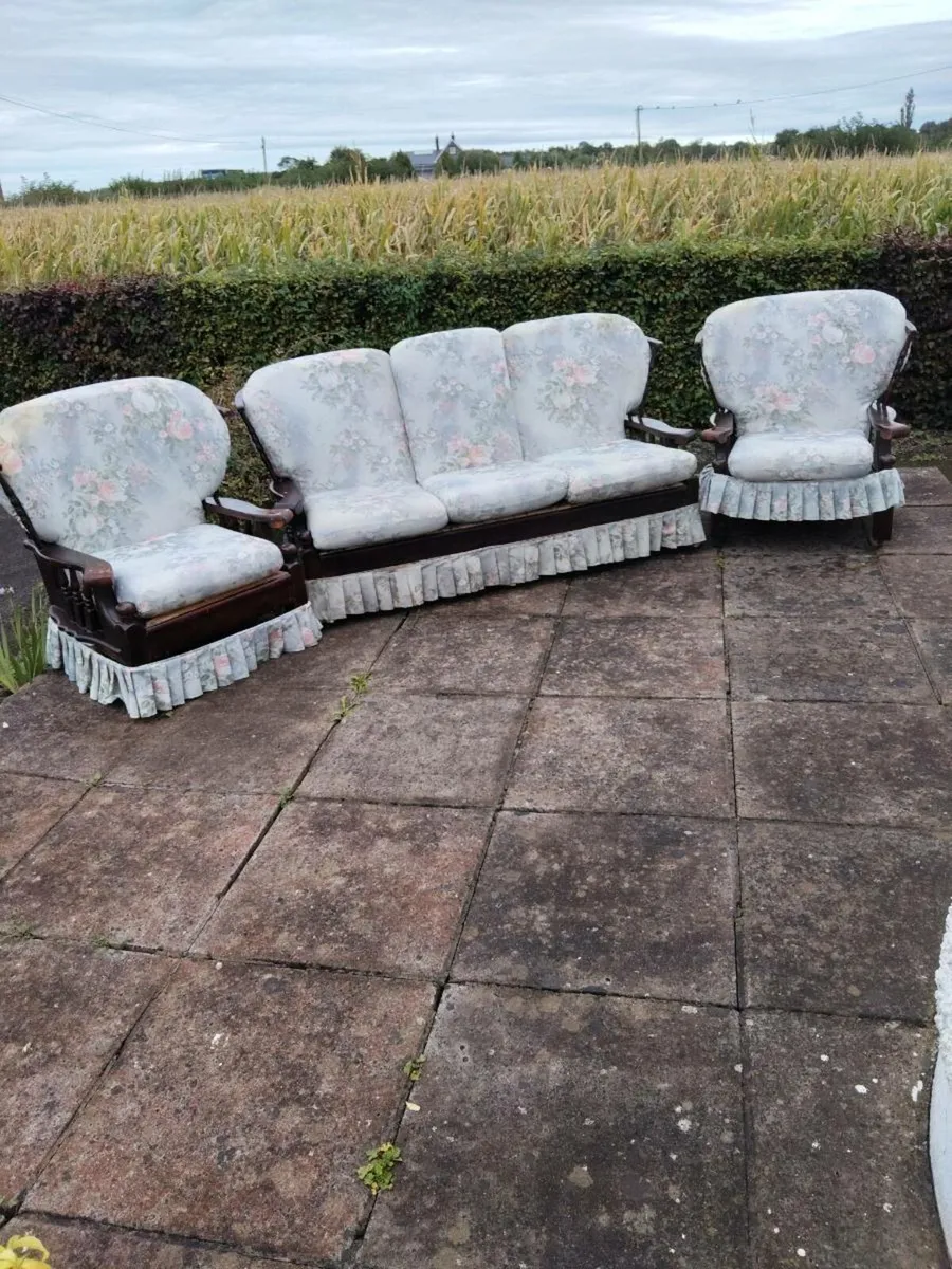 3-piece Cottage Suite - Image 2