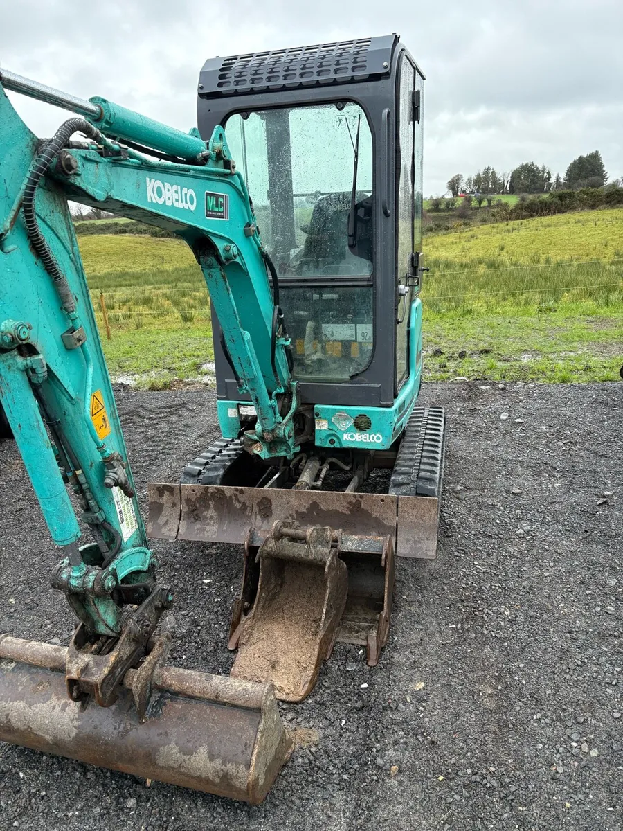 Kobelco SK17SR Mini Digger - Image 4