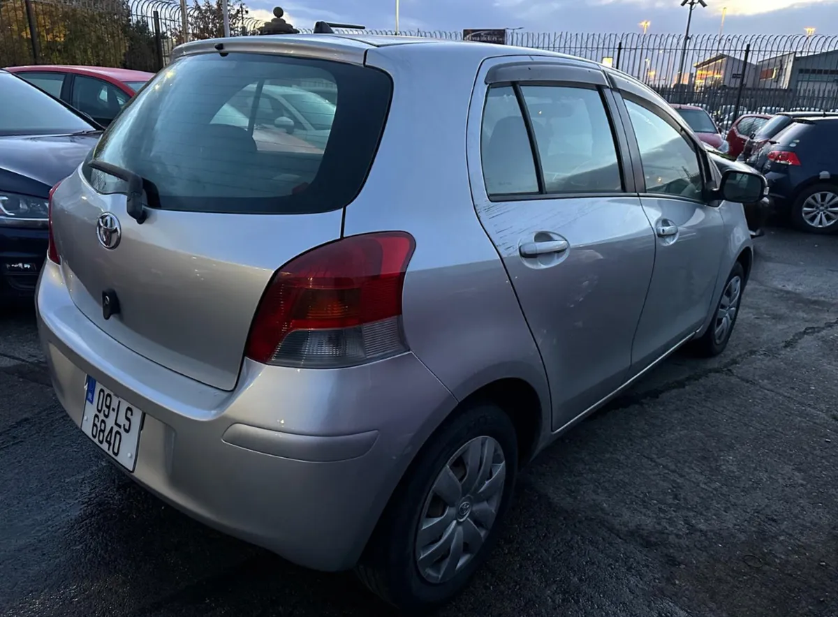 Toyota Vitz 2009 Automatic/ New Nct/ warranty. - Image 4