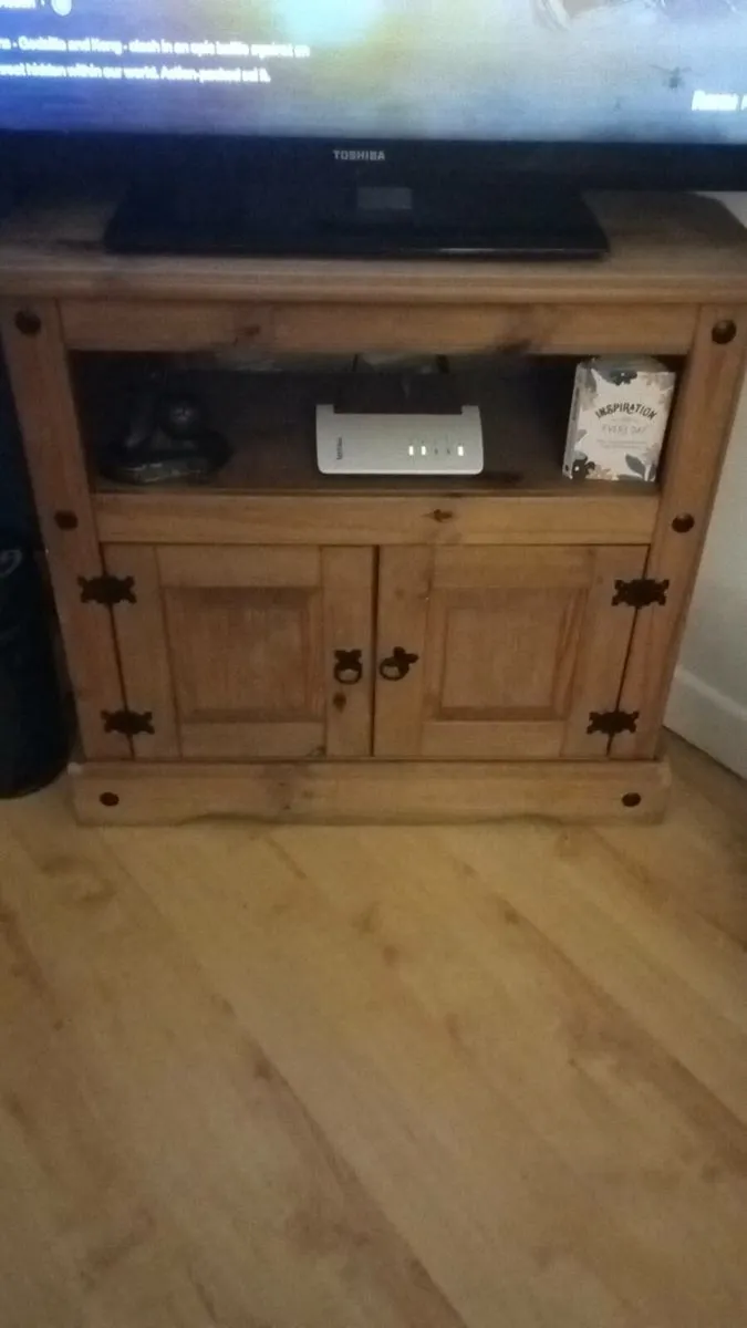 Mexican pine furniture - Image 1